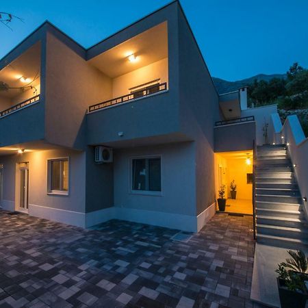 Apartmani Spiline - Mia Baška Voda エクステリア 写真