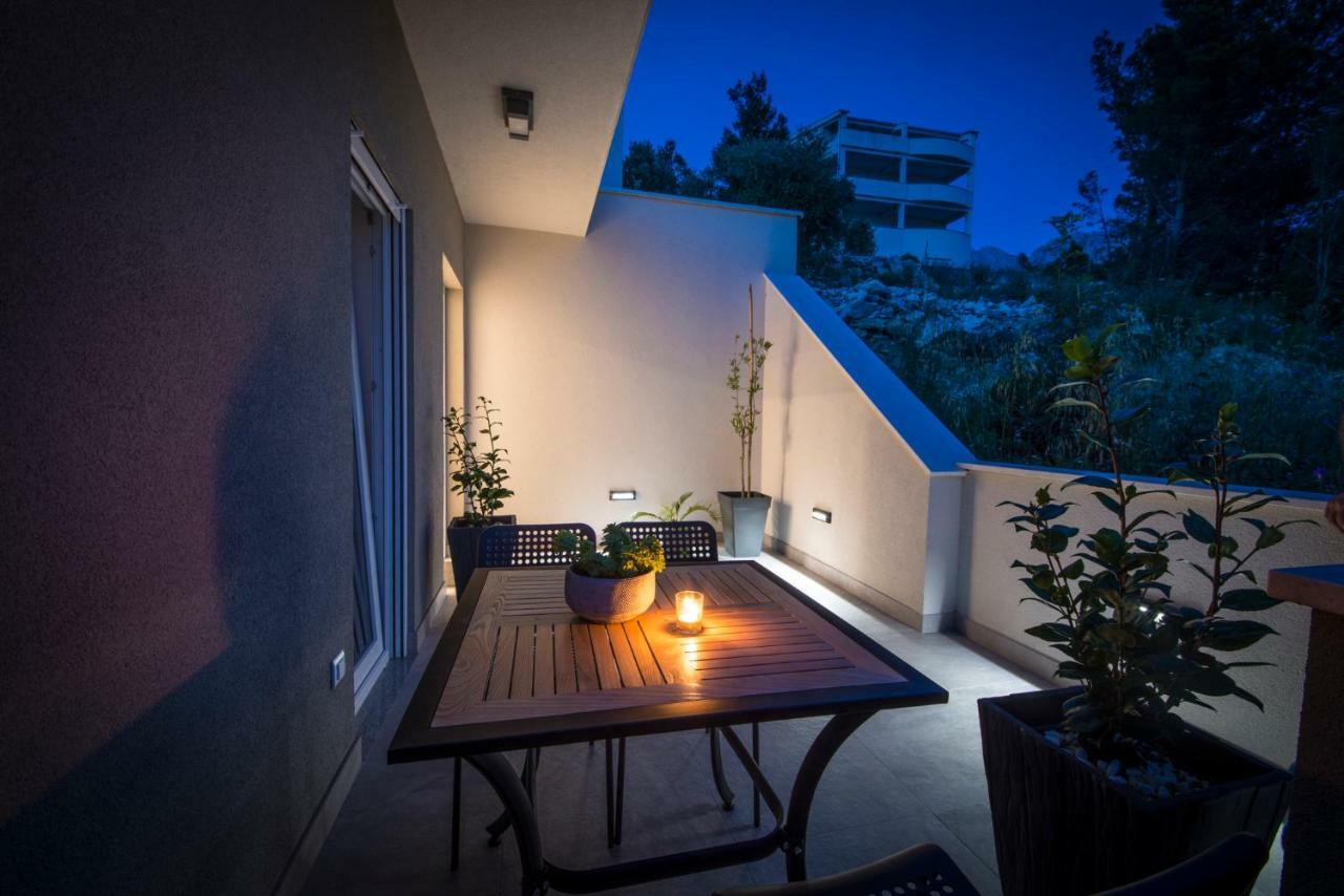 Apartmani Spiline - Mia Baška Voda エクステリア 写真