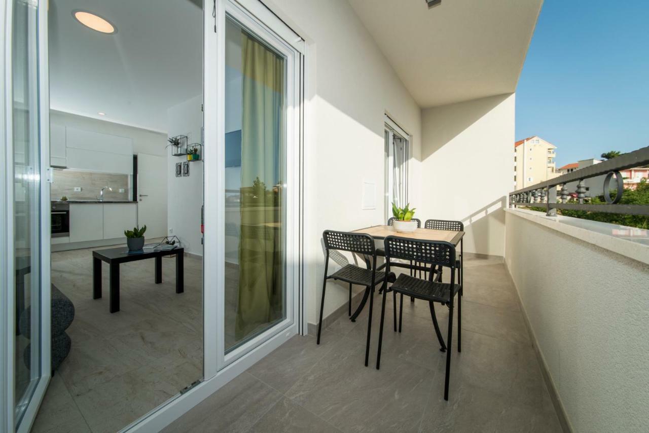 Apartmani Spiline - Mia Baška Voda エクステリア 写真