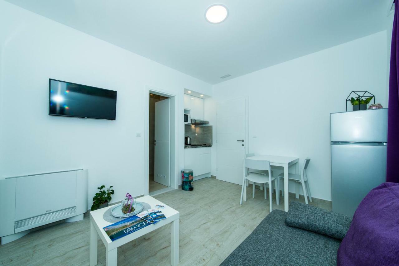Apartmani Spiline - Mia Baška Voda エクステリア 写真